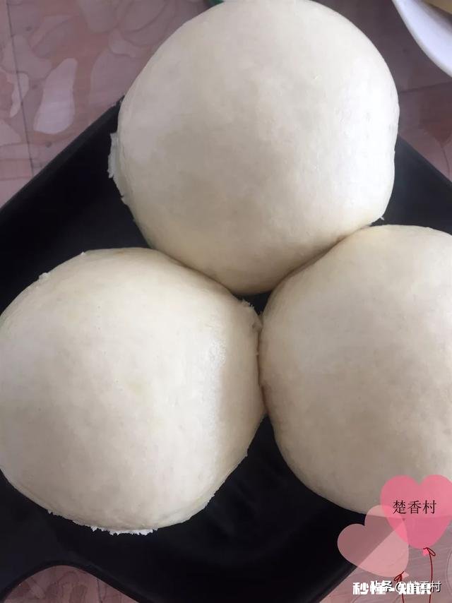 为何发面的时候不放小苏打，而在柔面的时候放