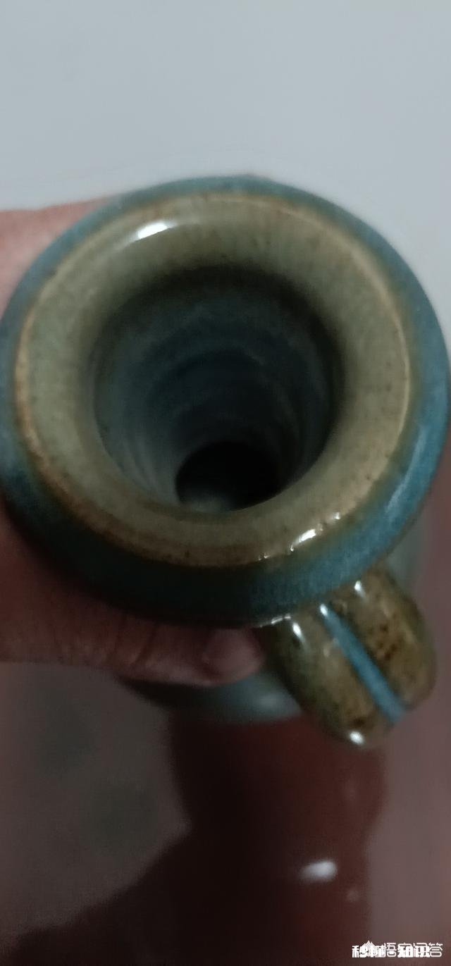 如何鉴赏宋代官窑瓷器