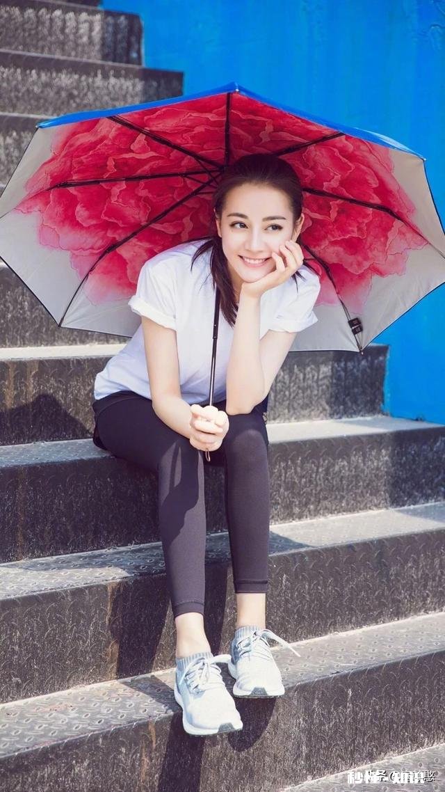 你用哪些美女当手机封面