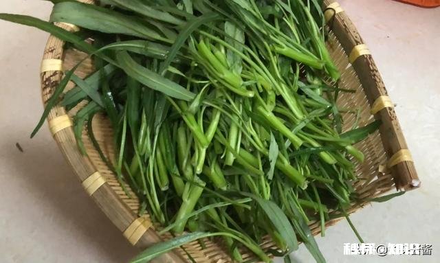 豆腐乳用来炒什么菜好吃