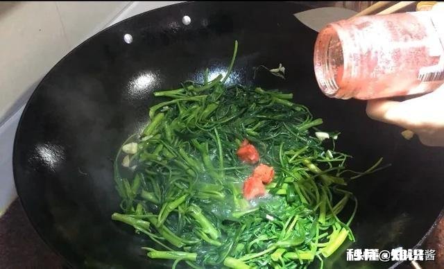 豆腐乳用来炒什么菜好吃