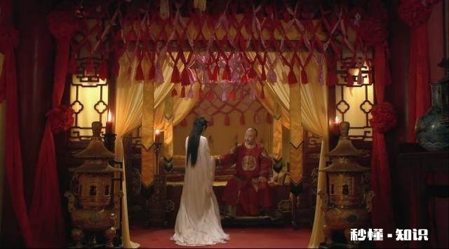 甄嬛初次侍寝时，所说之话所做之事是否说明她一开始就很有心计