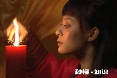 甄嬛初次侍寝时，所说之话所做之事是否说明她一开始就很有心计