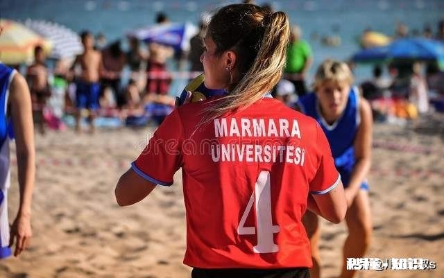 头条上晒收益的创作者都是真的吗做自媒体真能月入过万