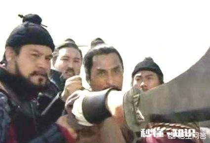 宋江放高俅下山，林冲为什么不跟宋江翻脸