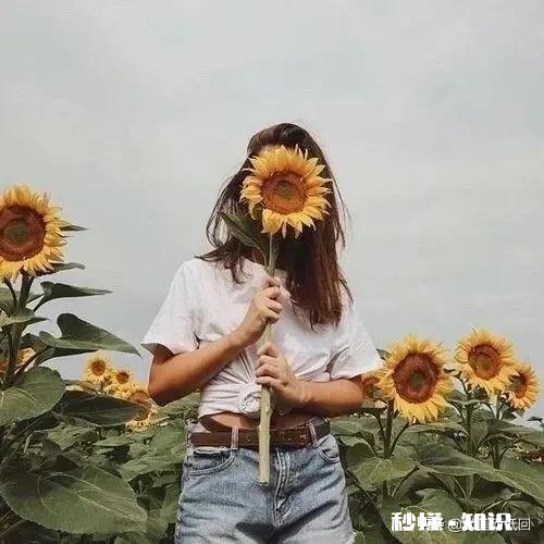 异地三年的男友最近经常不回消息，视频和电话都经常不接，发的消息大部分不回，我该怎么办