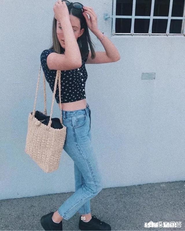 牛仔裤，牛仔衣服配什么样的头发好看