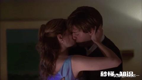 前男友碰到了人生低谷，怎么安慰他比较妥当