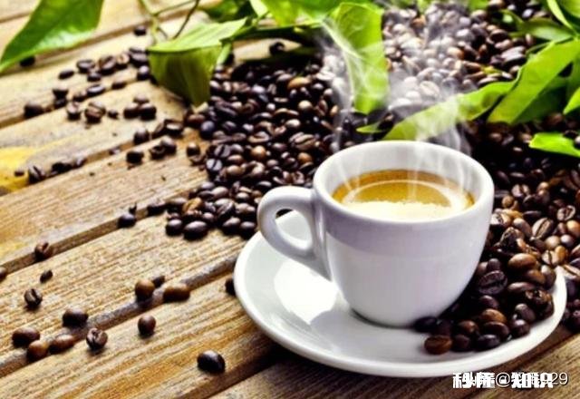为什么有些人喝咖啡后会感觉心慌应该怎么办呢