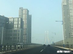 天地一色，大雾“染白”河北廊坊燕郊城区, 你怎么看