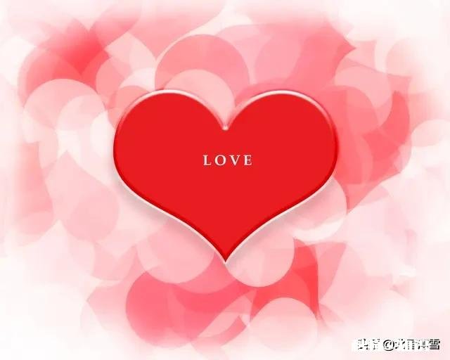 很爱老公，老公对我也很好，快过生日了，送他什么礼物呢