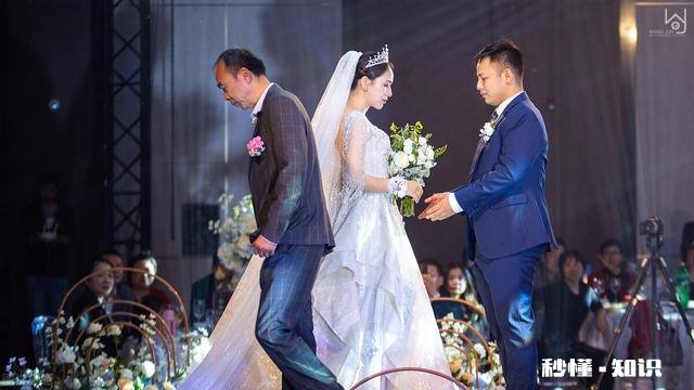 从没谈过恋爱，现在身边有追求者，该如何去选择呢