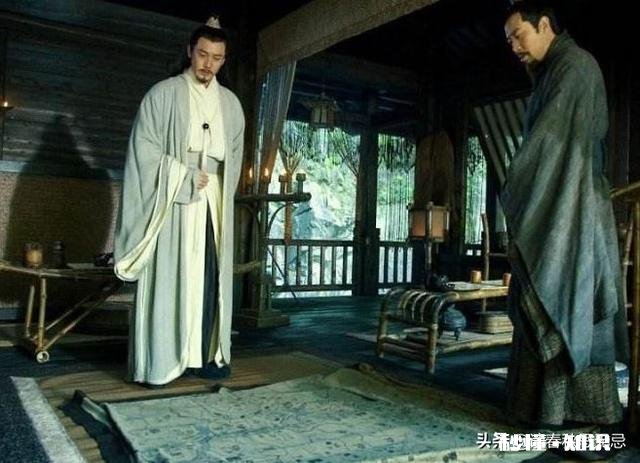 诸葛亮为什么喜欢“借”，“草船借箭”“借东风”“借荆州”