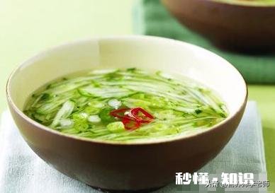 每天两个鸡蛋其他什么都不吃会瘦吗