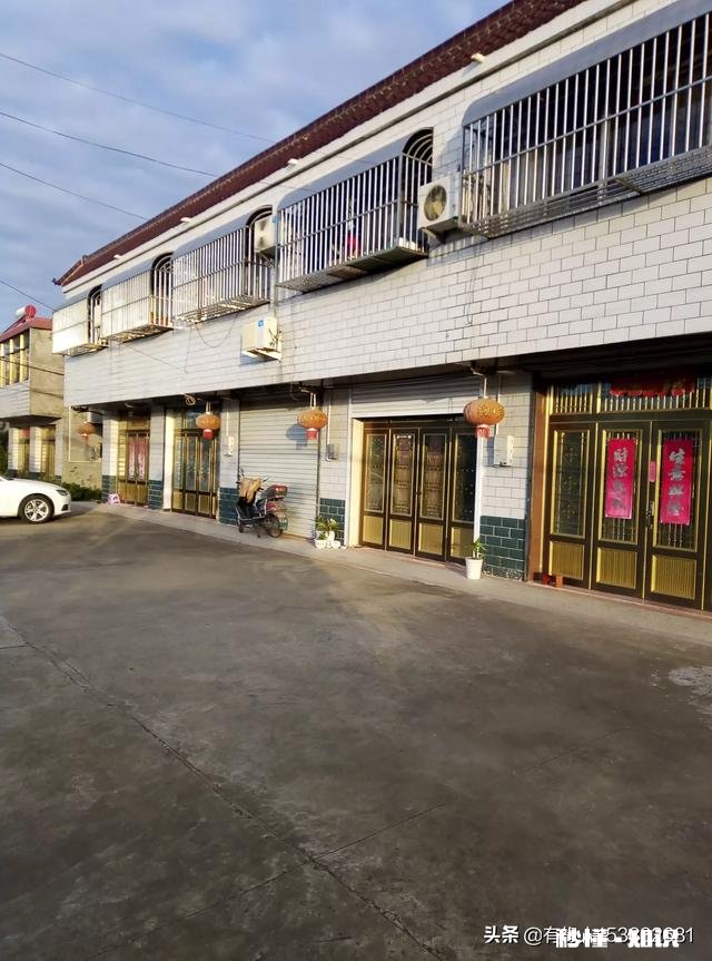 辛苦几十年盖楼给儿子娶媳妇，可是媳妇却让去城里买房子怎么办