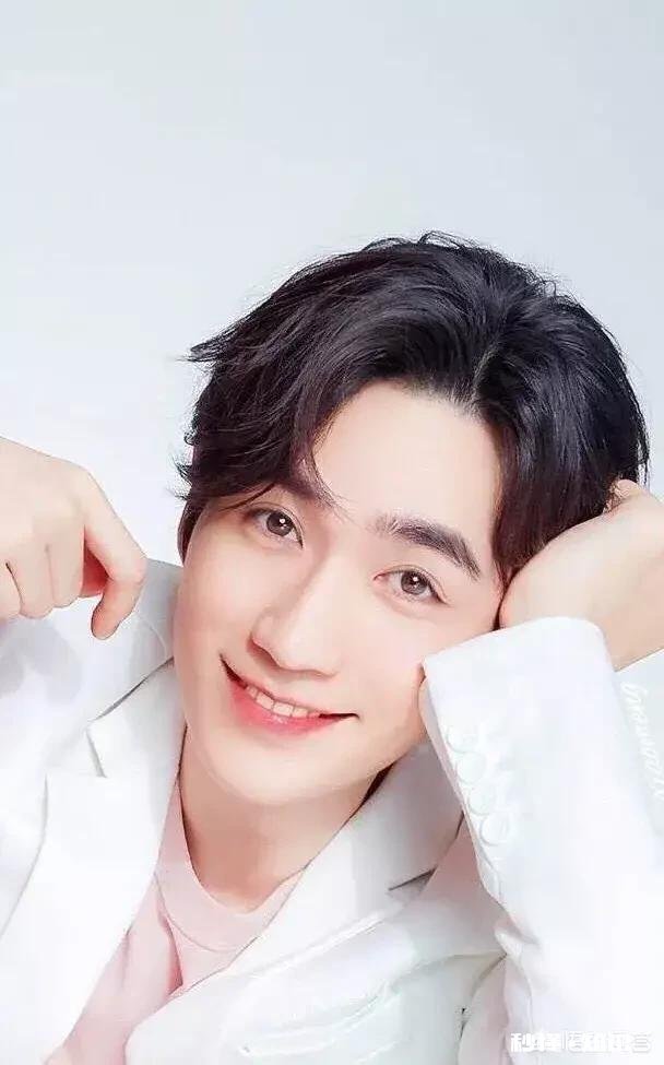 你觉得朱一龙为什么是你的偶像