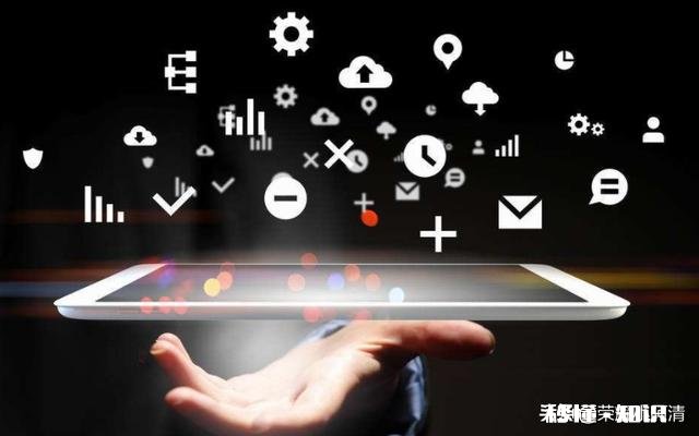 将近50岁的人，是继续做实体店还是自媒体