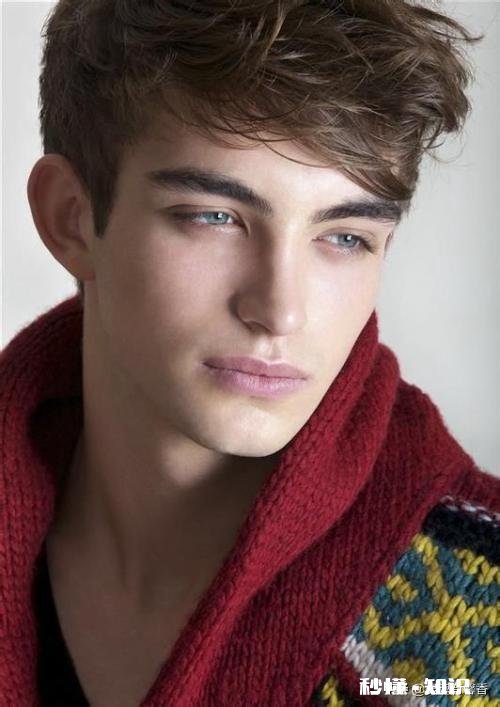 女生会喜欢内向腼腆但是长得帅的男生吗