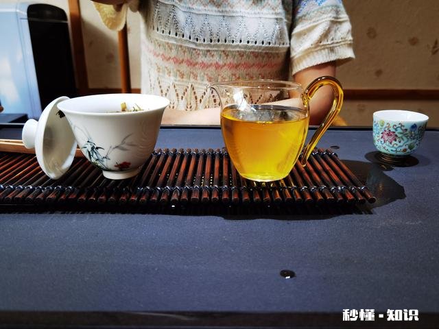 好的茶叶泡久了，淡了隔了夜，茶香色依然还在.为什么