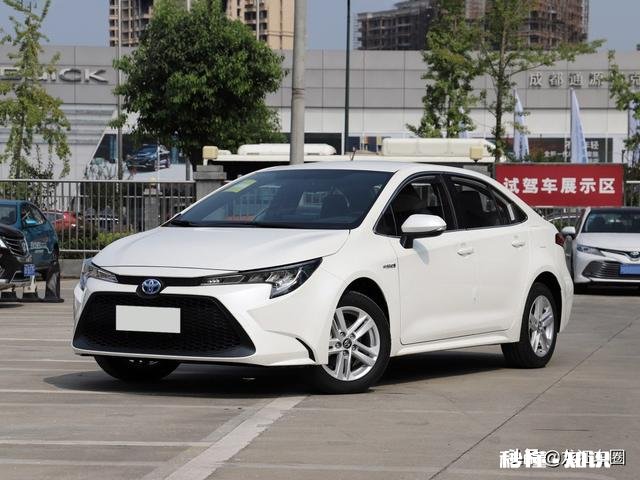 想买一个家用，轿车，对安全性要求高一点，配置丰富一点的合资车，最好价格不超过13万的，有什么推荐