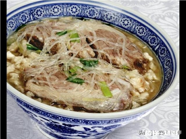 据说，去趟陕西西安，不吃一碗羊肉泡馍，就当没去过西安是不是真的那么可口好吃