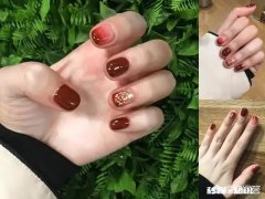 有哪些简约漂亮的美甲推荐