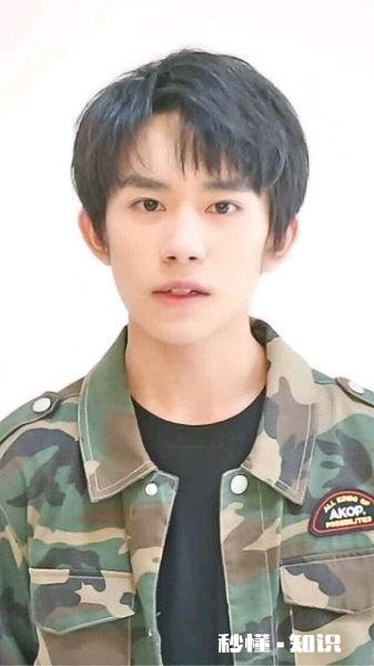 你们最喜欢的男明星是谁和最喜欢的女明星分别是谁