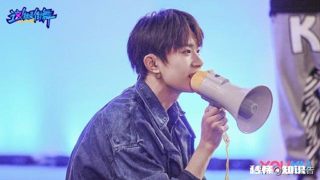 易烊千玺队的舞蹈真比韩庚队的好吗