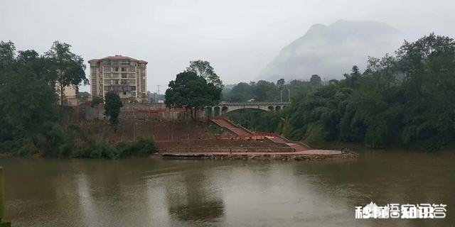 假如让你与世隔绝二十年，给你一百亿，你愿意吗为什么