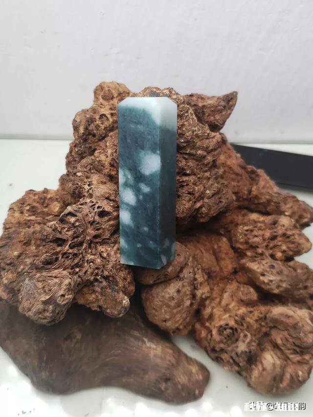 都说树瘤很值钱，谁见过这样的树瘤，有人买吗