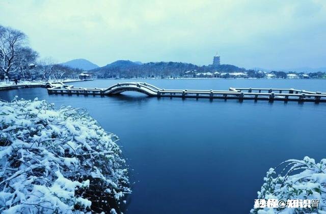 哪首诗最能体现泰山的独尊哪首诗最能表达西湖的景美