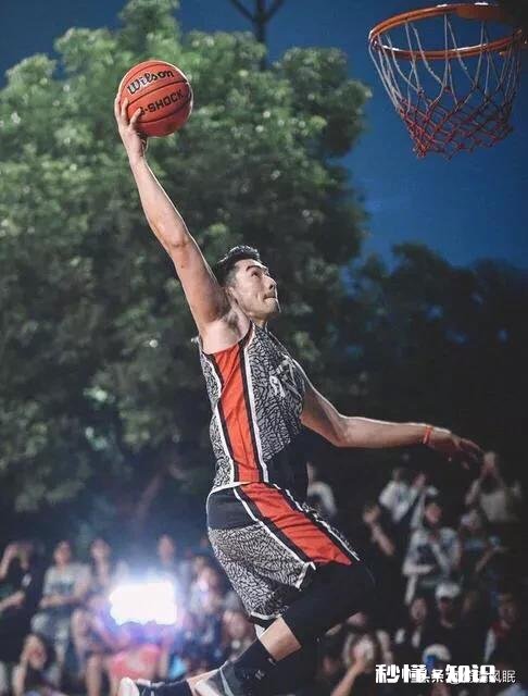 她 爱豆在你心中是什么样的存在? 你是因为什么而粉上他的