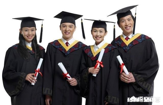 除嫁人以外 你身边有女生靠自己脱离现有阶层的例子吗