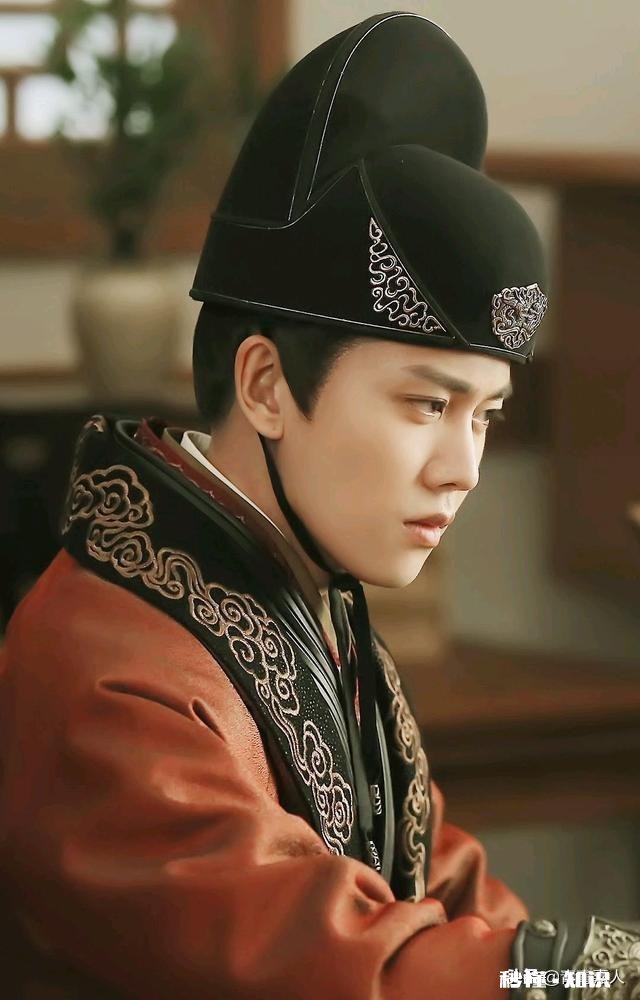 你喜欢任嘉伦吗什么时候开始对他路转粉的