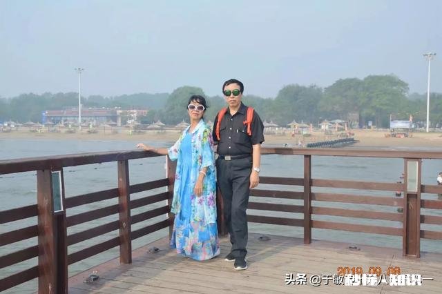 我被大自己23岁的大叔逼婚，他没孩子离婚了，我该怎么办