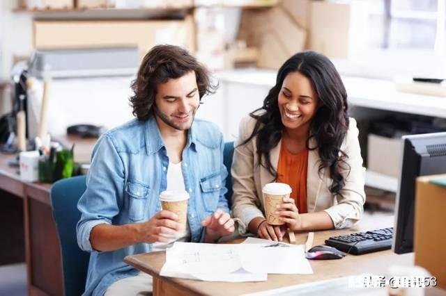 刚上了一个多月的班。感觉不是很适应，你们会怎么做