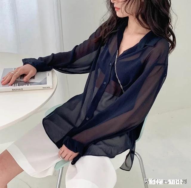 透视上衣配什么下装好看