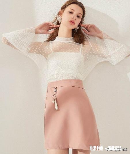 透视上衣配什么下装好看