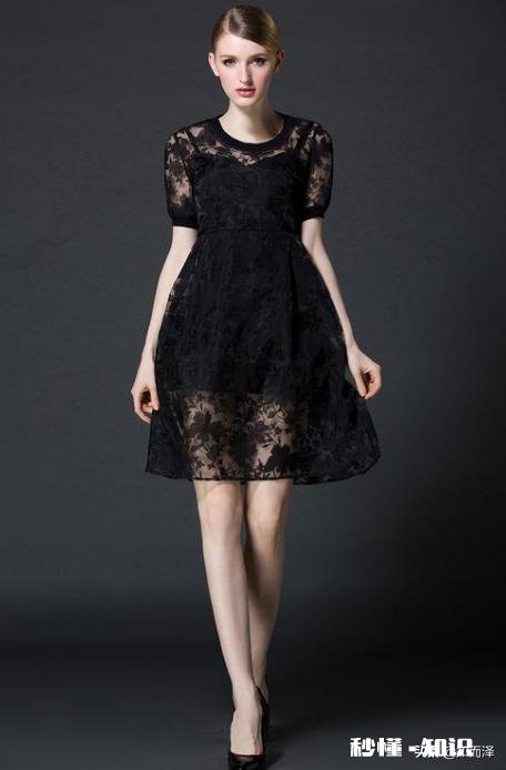 透视上衣配什么下装好看