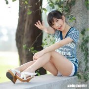 一个很喜欢怀念过去的人，是不是因为现在过得不够幸福