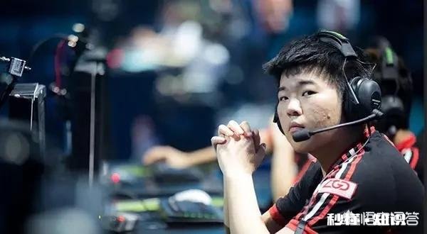 网友投票“LPL八年里印象最深的国产中单是韦神”，你会投谁