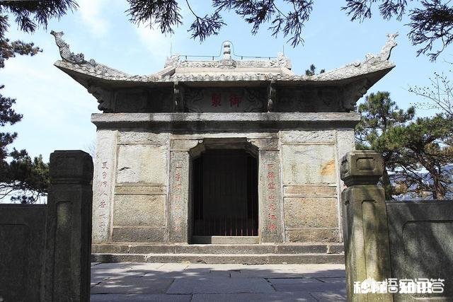 《倚天屠龙记》中的周颠，历史上真有其人吗