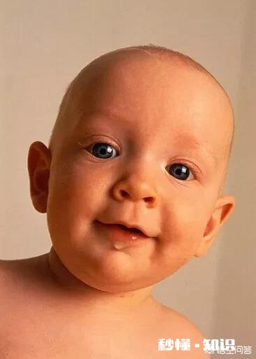 四个多月或五个月的宝宝为什么会流好多口水呢