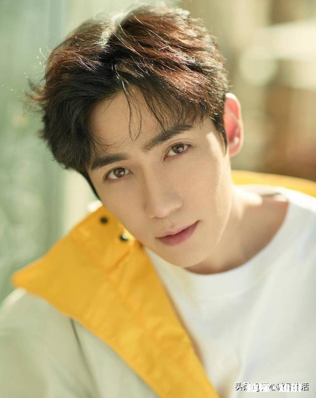 你觉得朱一龙的哪张照片最好看,求分享