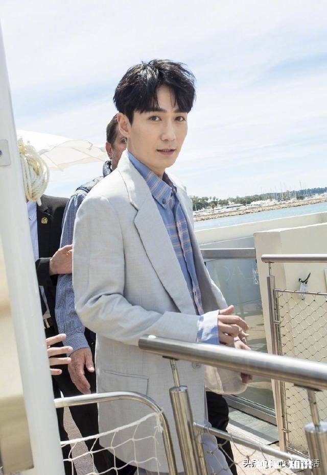 你觉得朱一龙的哪张照片最好看,求分享