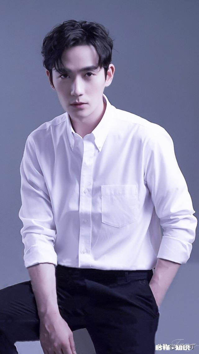 你觉得朱一龙的哪张照片最好看,求分享