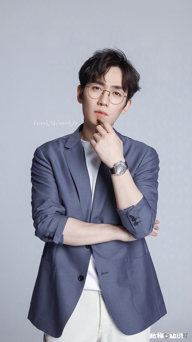 你觉得朱一龙的哪张照片最好看,求分享