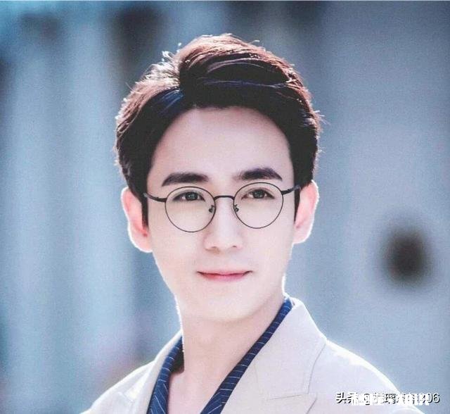 你觉得朱一龙的哪张照片最好看,求分享