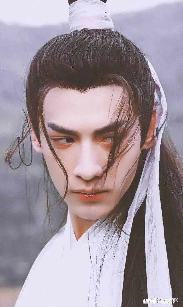 如何评价《香蜜沉沉烬如霜》罗云熙的演技