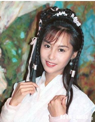 金庸笔下的杨过，除了小龙女外，还有另一位女师傅，她是谁呢